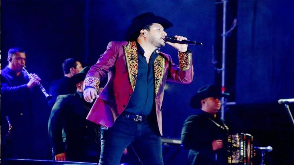 Julion Alvarez Tour