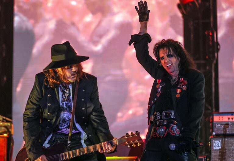 Hollywood Vampires Tour 2024